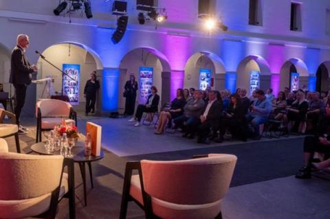 Kliknite za detalje...